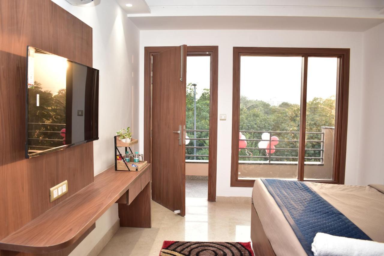 Qotel Hotel Signature Bnb-Ashok Vihar New Delhi Exterior photo
