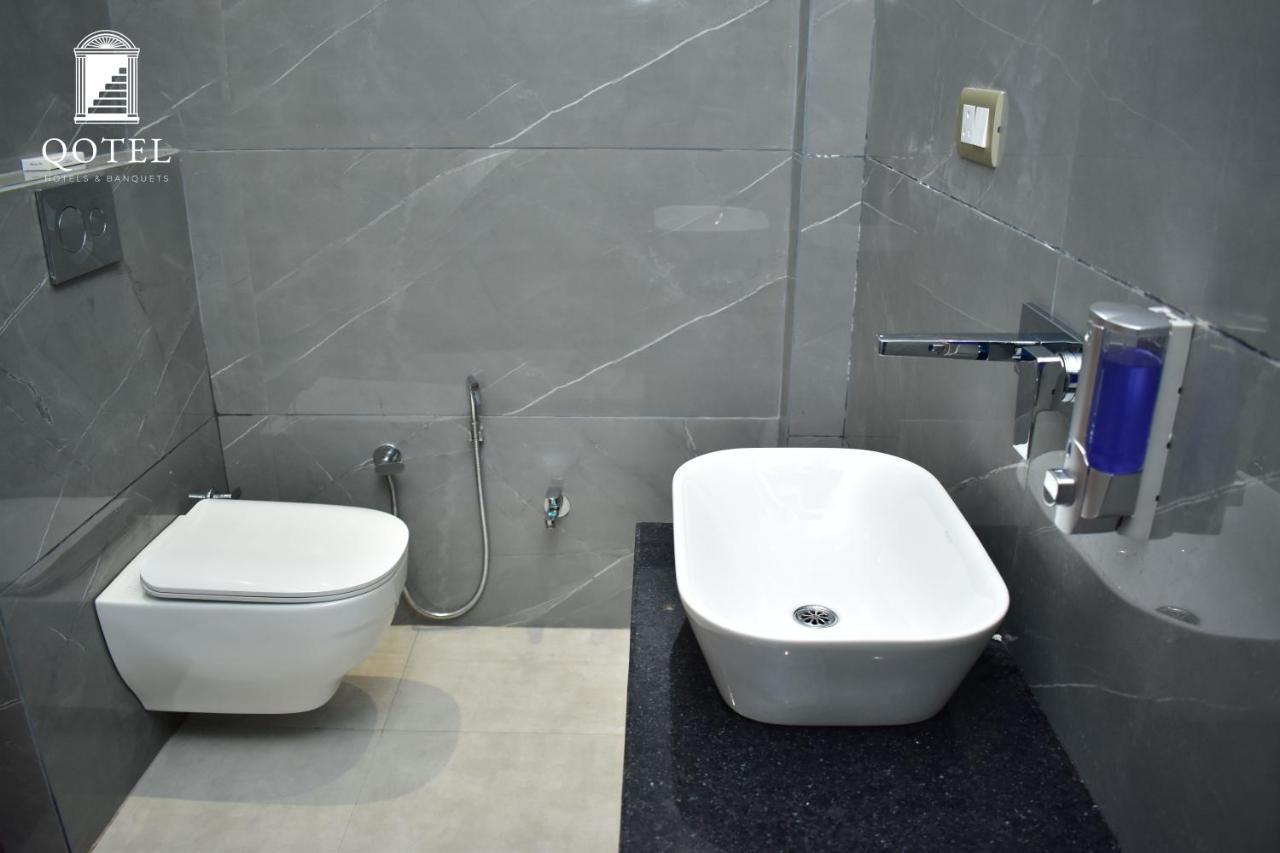 Qotel Hotel Signature Bnb-Ashok Vihar New Delhi Exterior photo